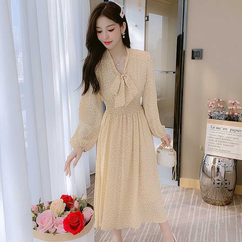 Floral Chiffon Midi Dress with Lantern Sleeves and Ruffle Hem - Image 3