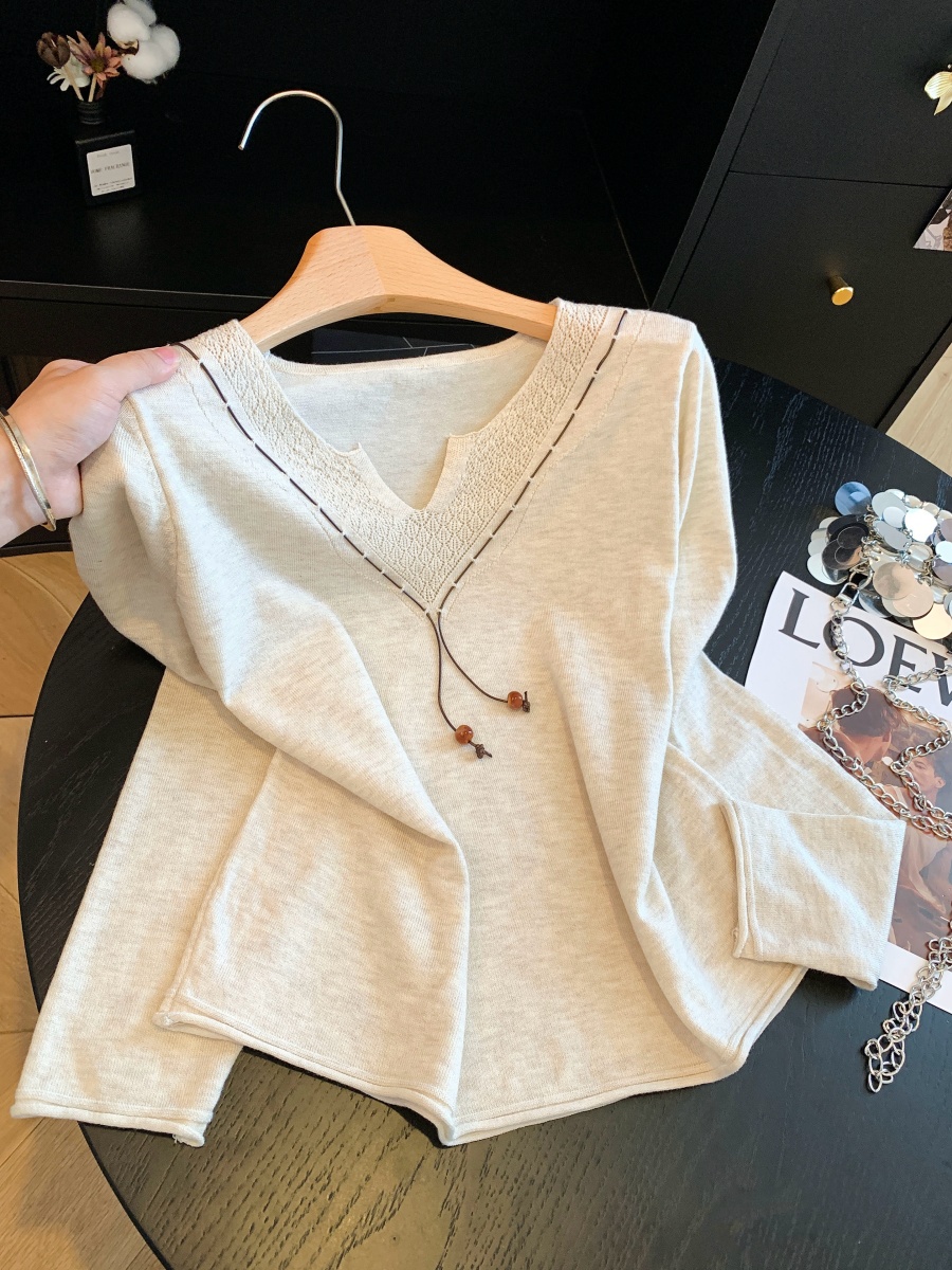 Lazy Style V-Neck Hollow Out Long Sleeve Knit Sweater Women 2026 Autumn New Loose Casual Inner Base Top