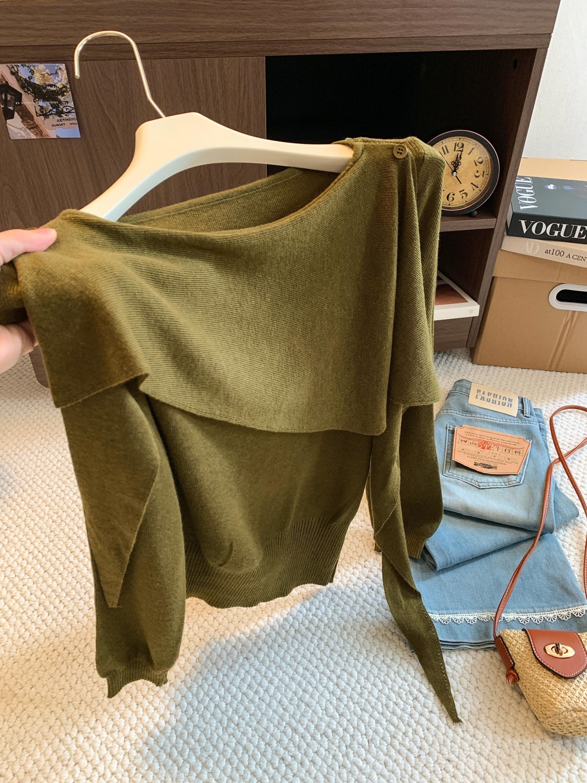 Retro Solid Color Large Lapel Shawl-Style Fake Two-Piece Knit Sweater for Women Slimming Side Slit Early Autumn Versatile Top